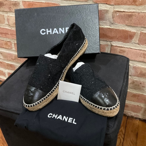 CHANEL Espadrilles - Picture 1 of 4